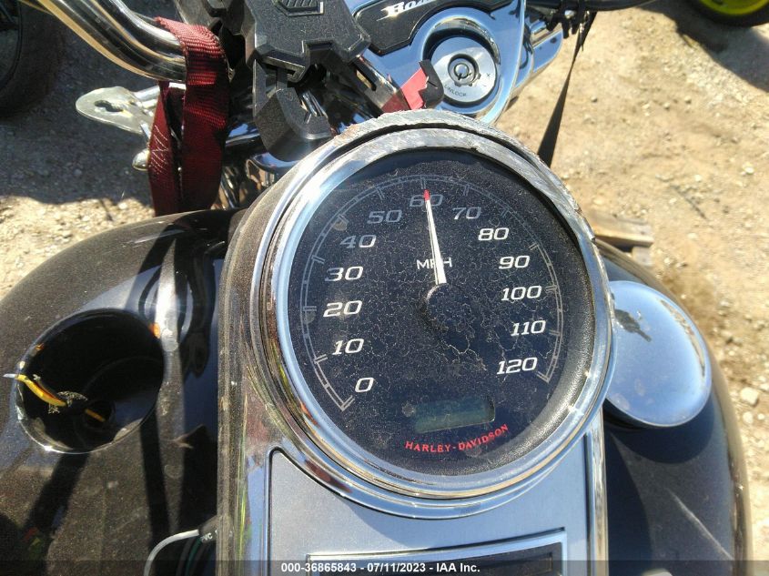 2022 HARLEY-DAVIDSON FLHR - 1HD1FBC21NB634410
