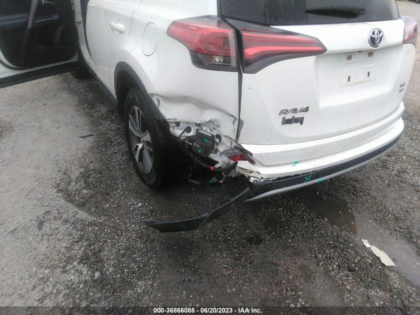 2016 TOYOTA RAV4 XLE - JTMRFREV7GJ074356