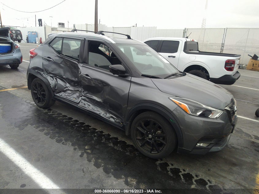VIN 3N1CP5DV5LL534570 2020 NISSAN KICKS SR