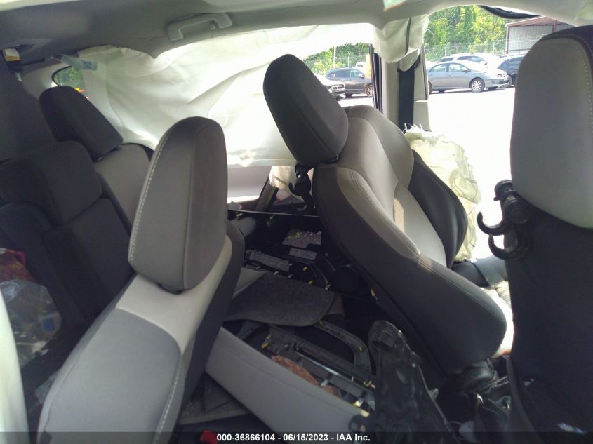 2015 TOYOTA RAV4 XLE - 2T3RFREV9FW237198