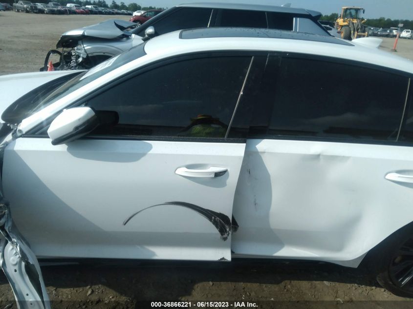 2022 CADILLAC CT5-V BLACKWING - 1G6D35R63N0810651