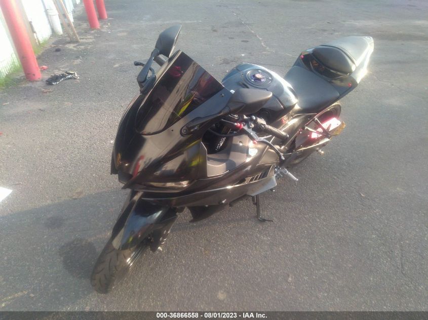 2021 YAMAHA YZFR3 A MH3RH18Y9MK006536