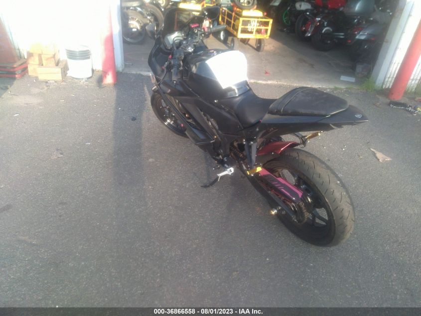 2021 YAMAHA YZFR3 A MH3RH18Y9MK006536