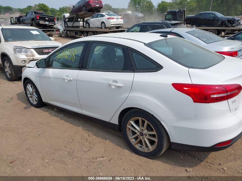 2015 FORD FOCUS SE - 1FADP3F22FL260839