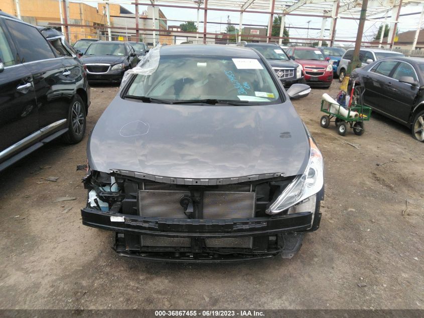 2014 HYUNDAI SONATA GLS - 5NPEB4AC9EH937830
