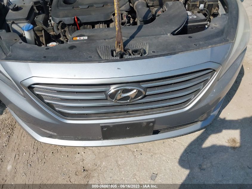 2015 HYUNDAI SONATA 2.4L SE - 5NPE24AF3FH083767