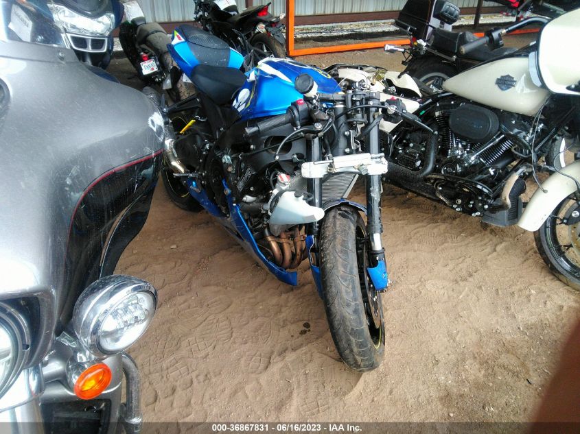 2015 SUZUKI GSX-R600 - JS1GN7FA0F2100258
