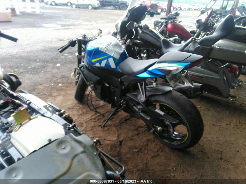 2015 SUZUKI GSX-R600 - JS1GN7FA0F2100258
