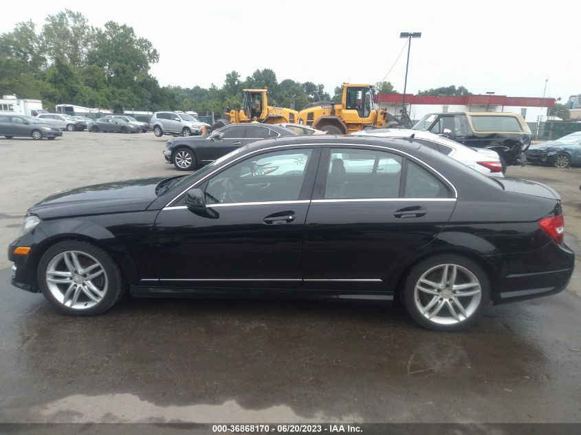 2013 MERCEDES-BENZ C-CLASS C 250 - WDDGF4HB0DA824872