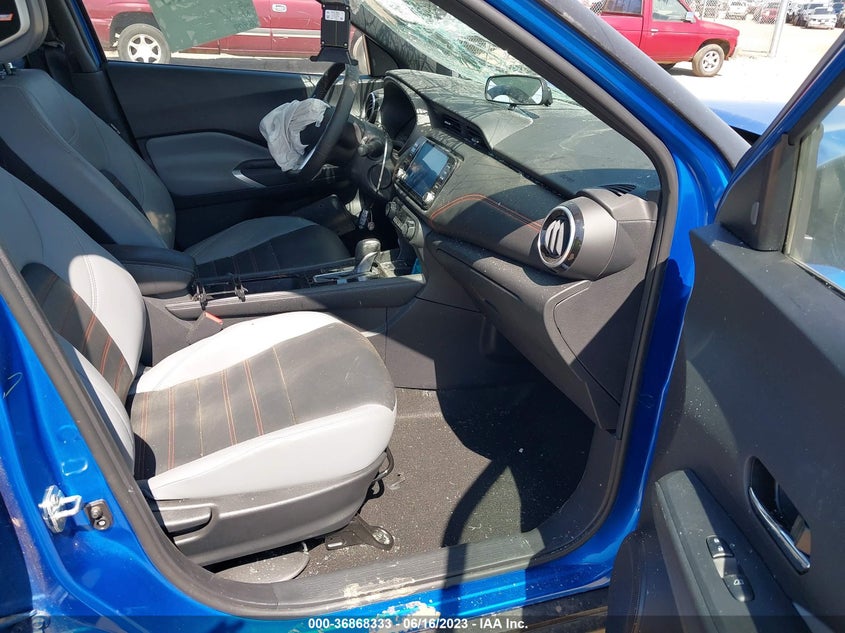VIN 3N1CP5DV9NL521663 2022 NISSAN KICKS SR