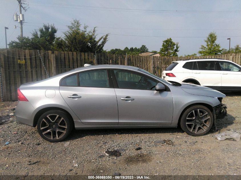 2017 VOLVO S60 DYNAMIC - YV140MTL4H2437234
