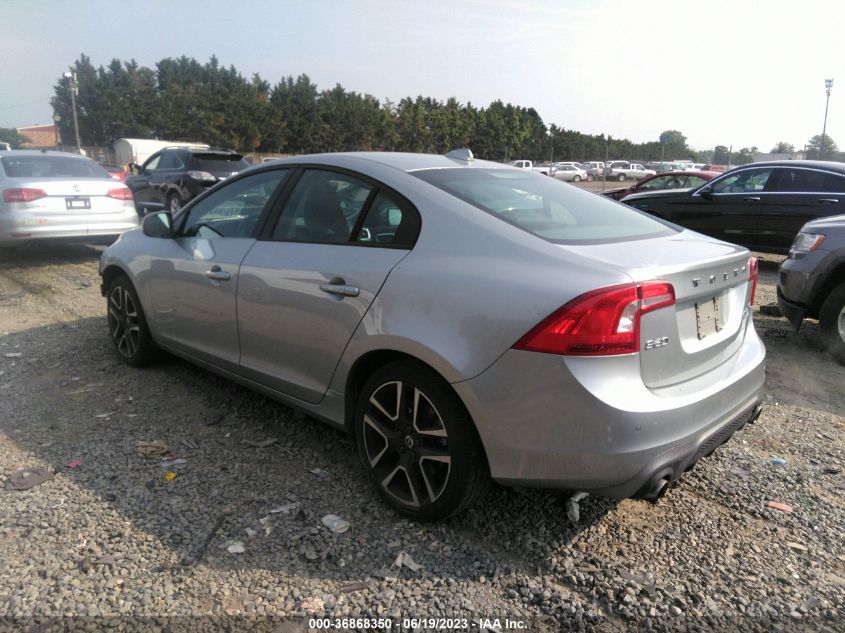 2017 VOLVO S60 DYNAMIC - YV140MTL4H2437234