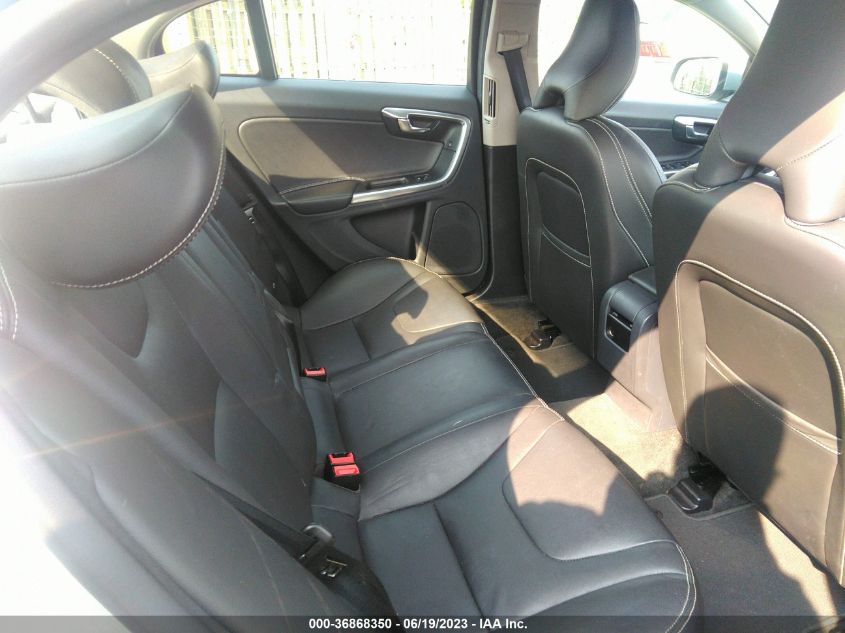 2017 VOLVO S60 DYNAMIC - YV140MTL4H2437234
