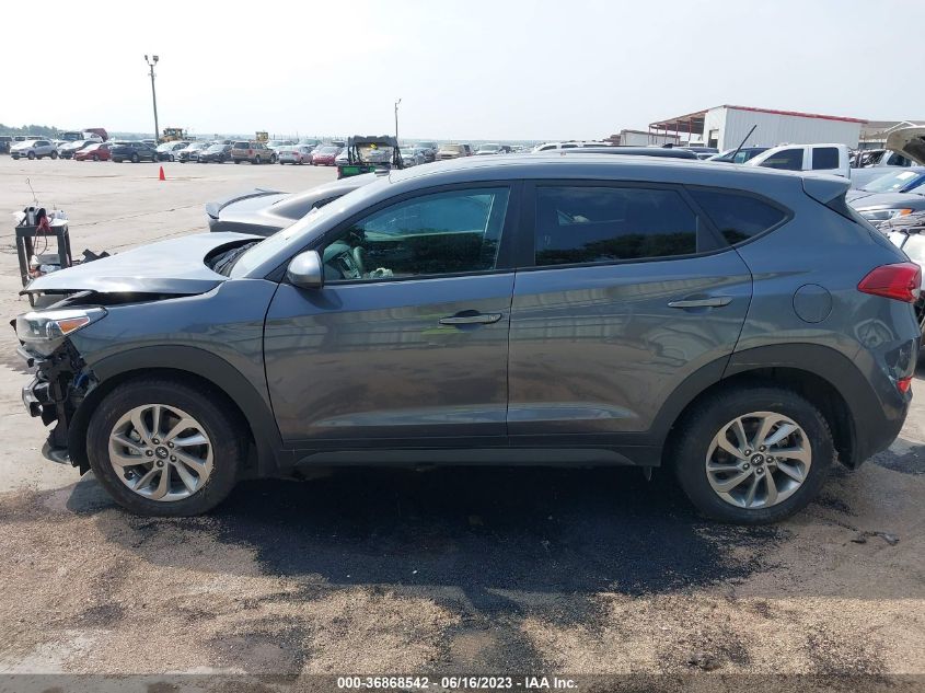 2017 HYUNDAI TUCSON SE - KM8J23A49HU575831