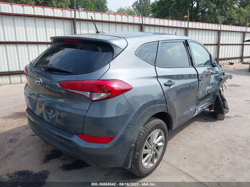 2017 HYUNDAI TUCSON SE - KM8J23A49HU575831