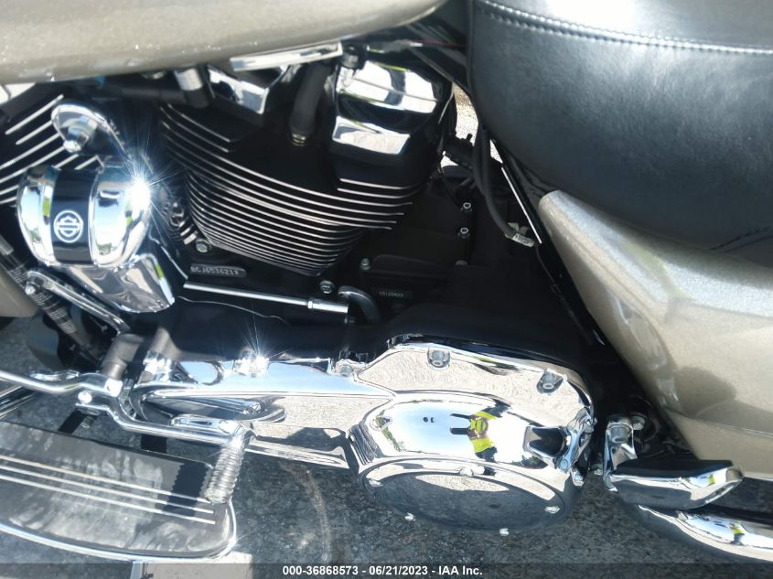 2018 HARLEY-DAVIDSON FLHX STREET GLIDE - 1HD1KBC13JB653621
