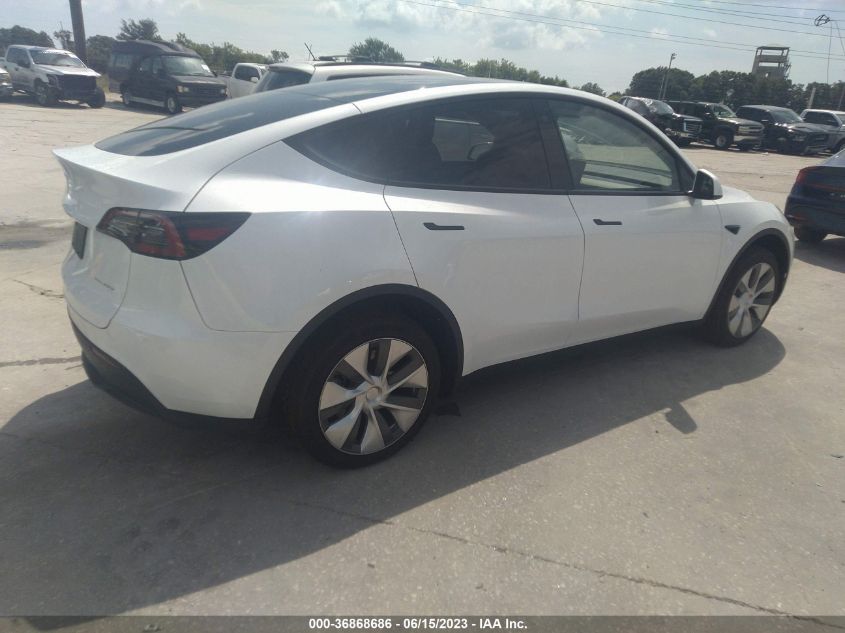 7SAYGDEE0PA079286 Tesla Model Y LONG RANGE 4