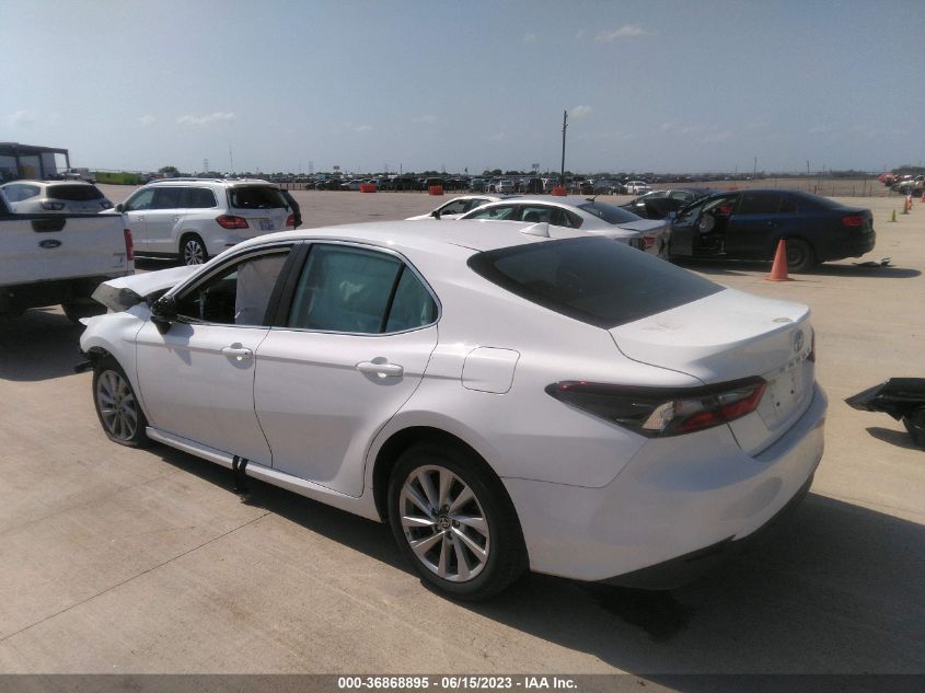 2021 TOYOTA CAMRY LE - 4T1C11AK2MU470735
