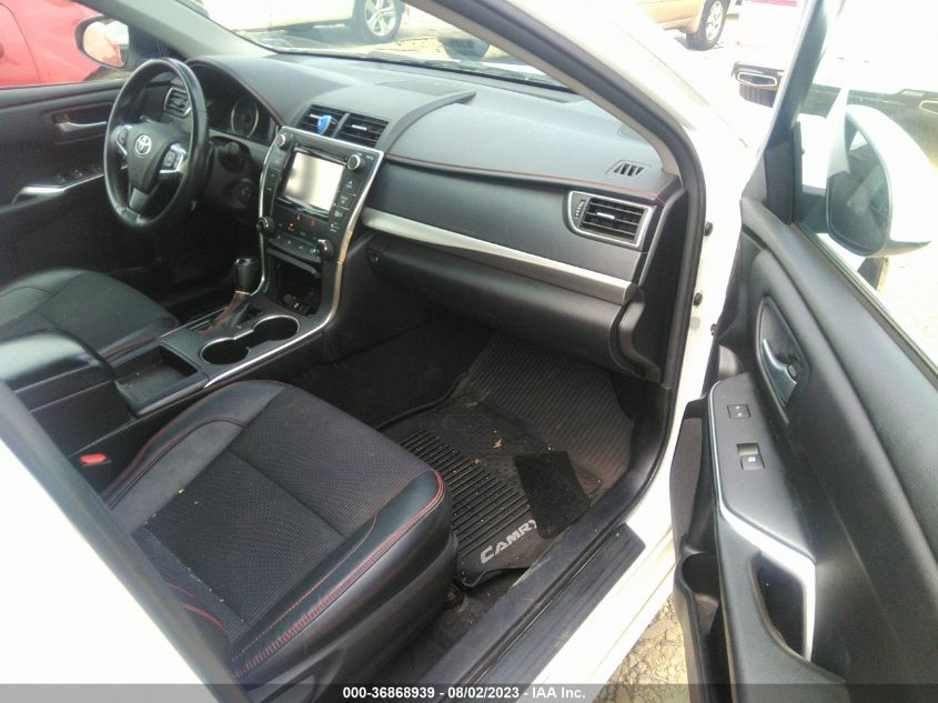 2017 TOYOTA CAMRY SE - 4T1BF1FK4HU619853