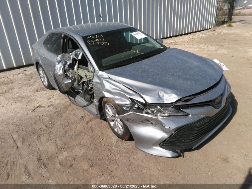 2018 TOYOTA CAMRY LE/SE/XLE/L - 4T1B11HK7JU077973