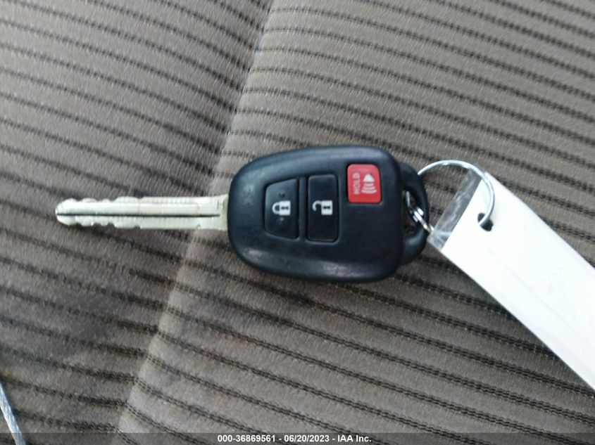 2013 TOYOTA RAV4 LE - JTMBFREV9DD032198