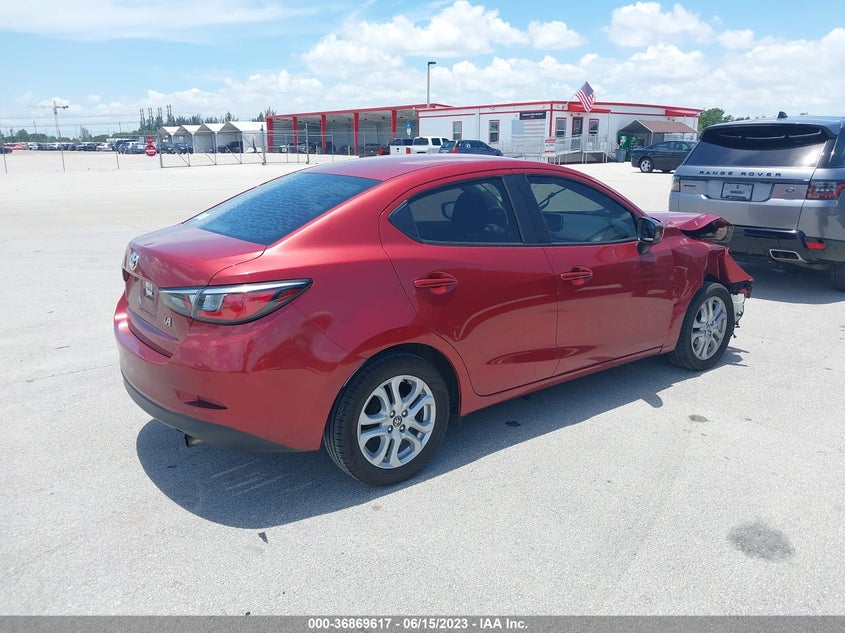 VIN 3MYDLBYV4JY315137 2018 TOYOTA YARIS IA