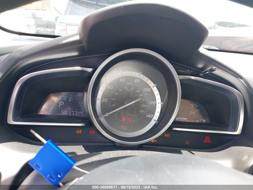 VIN 3MYDLBYV4JY315137 2018 TOYOTA YARIS IA