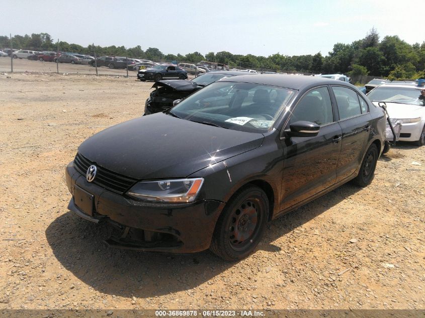 2014 VOLKSWAGEN JETTA SEDAN SE - 3VWD17AJ7EM365274