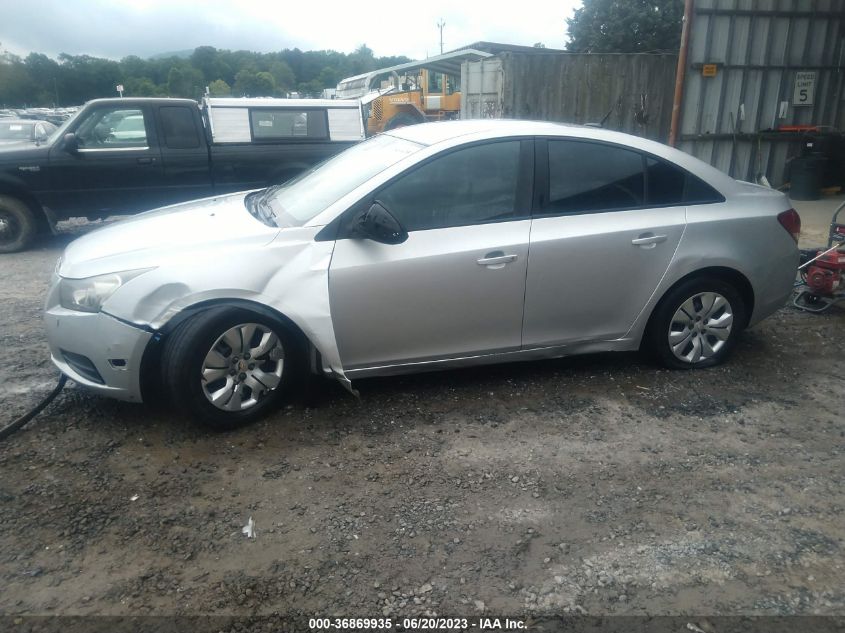 2014 CHEVROLET CRUZE LS - 1G1PA5SH8E7186776