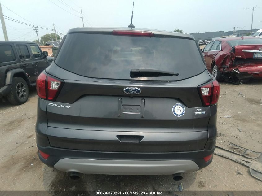 2019 FORD ESCAPE SE - 1FMCU9GD6KUA17018