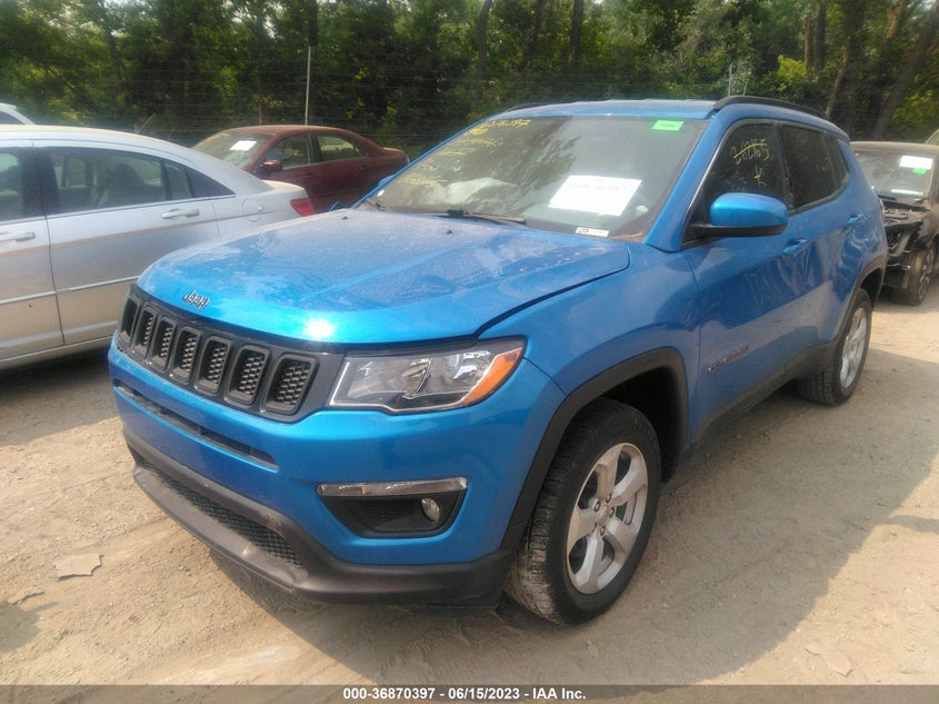 VIN 3C4NJDBB6JT262165 2018 JEEP COMPASS LATITUDE