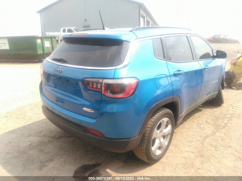 VIN 3C4NJDBB6JT262165 2018 JEEP COMPASS LATITUDE
