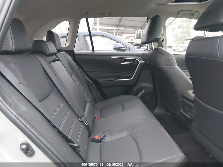 VIN JTMB6RFV1ND067754 2022 TOYOTA RAV4 HYBRID XLE PREMIUM