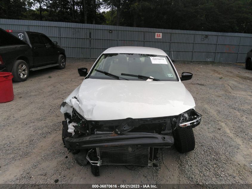 2018 VOLKSWAGEN JETTA 1.4T - 3VWDB7AJ7JM226074