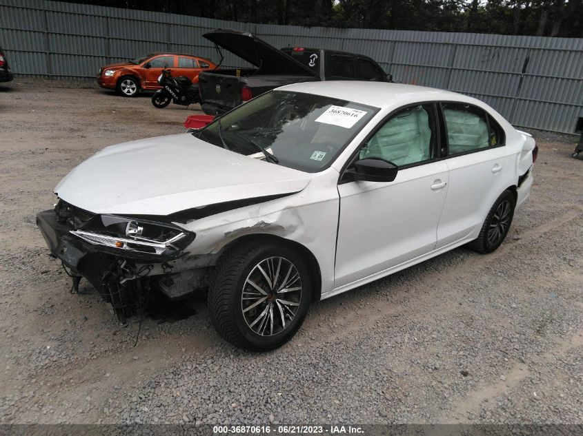 2018 VOLKSWAGEN JETTA 1.4T - 3VWDB7AJ7JM226074