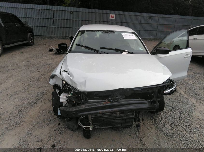 2018 VOLKSWAGEN JETTA 1.4T - 3VWDB7AJ7JM226074