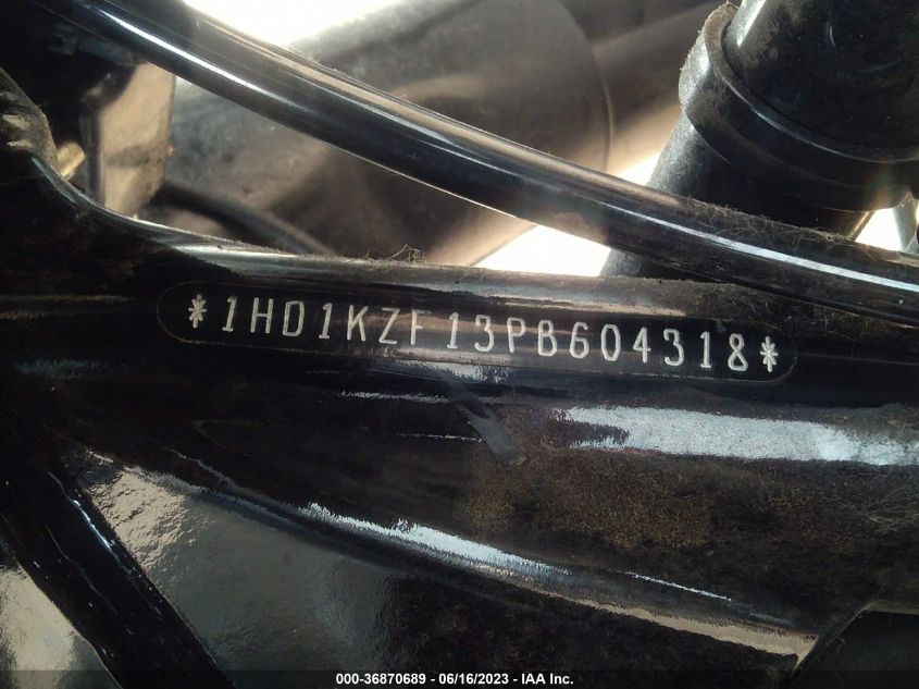 2023 HARLEY-DAVIDSON FLTRK - 1HD1KZF13PB604318
