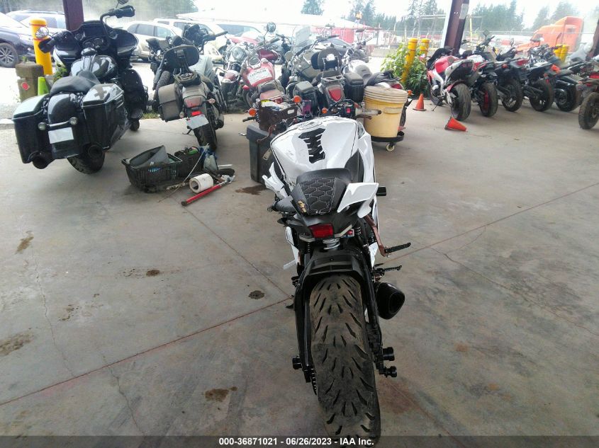 2019 YAMAHA YZFR6 JYARJ28E6KA005096