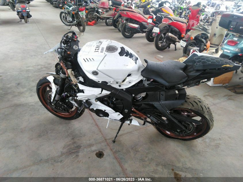 2019 YAMAHA YZFR6 JYARJ28E6KA005096