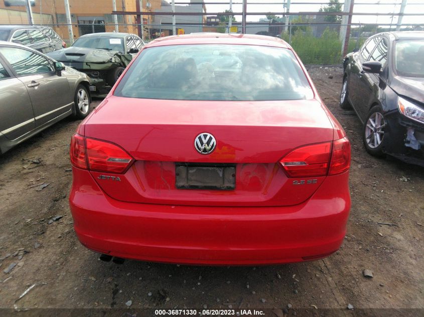 2013 VOLKSWAGEN JETTA SEDAN SE - 3VWBP7AJ4DM251382