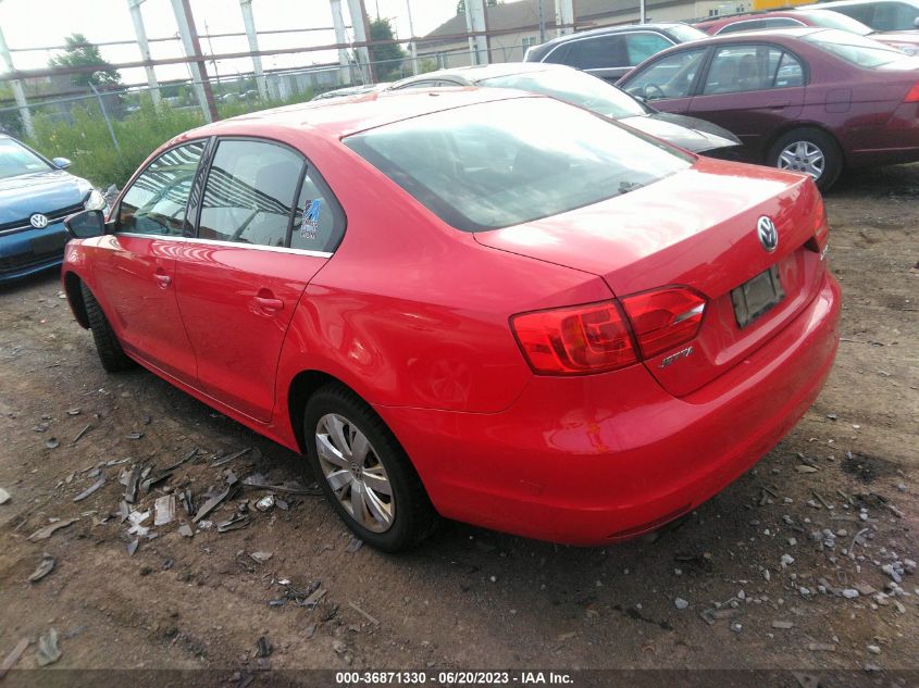 2013 VOLKSWAGEN JETTA SEDAN SE - 3VWBP7AJ4DM251382