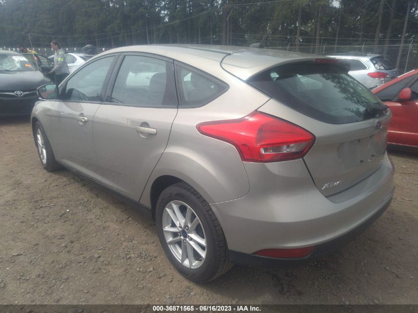 2015 FORD FOCUS SE - 1FADP3K25FL294831