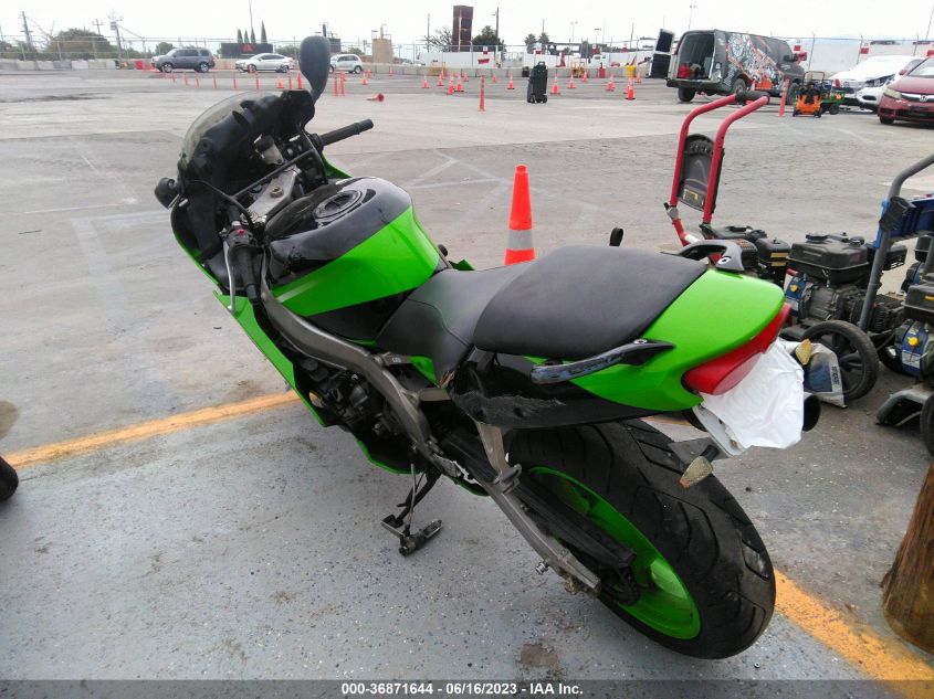 2000 KAWASAKI ZX600 J1 JKAZX4J1XYA009127