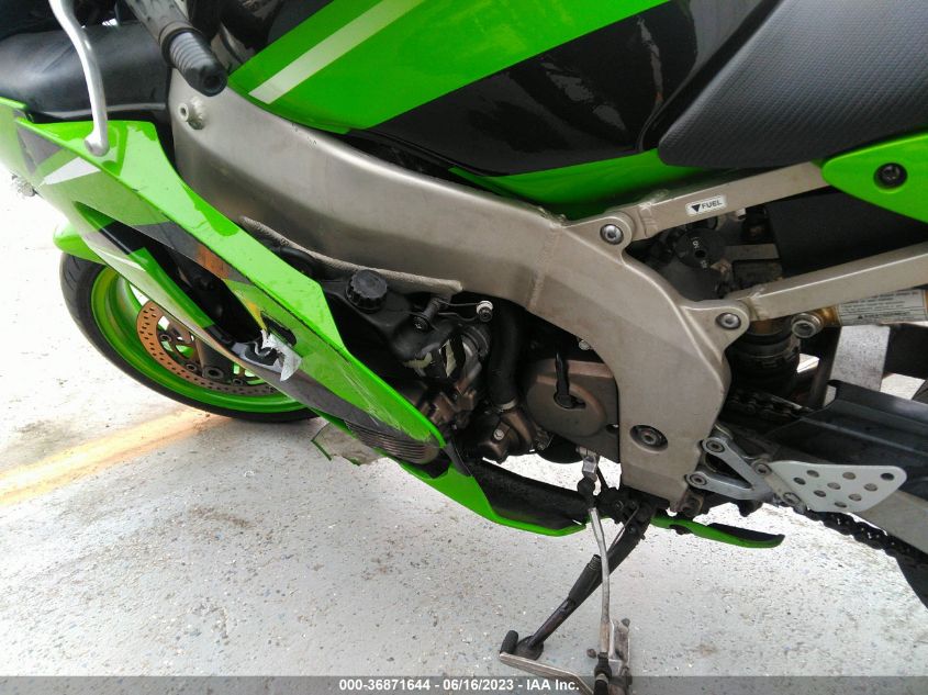 2000 KAWASAKI ZX600 J1 JKAZX4J1XYA009127