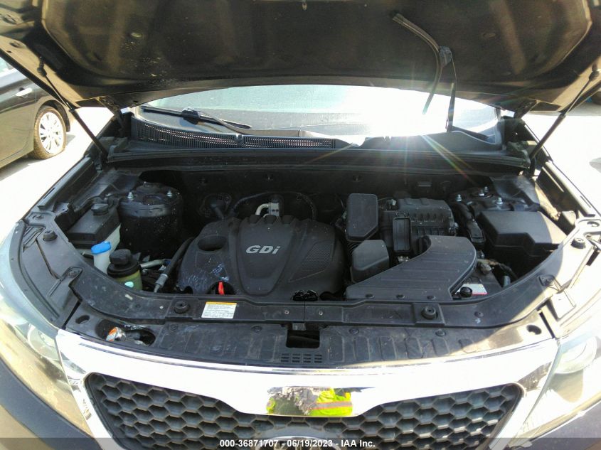 2013 KIA SORENTO LX - 5XYKTDA69DG330892