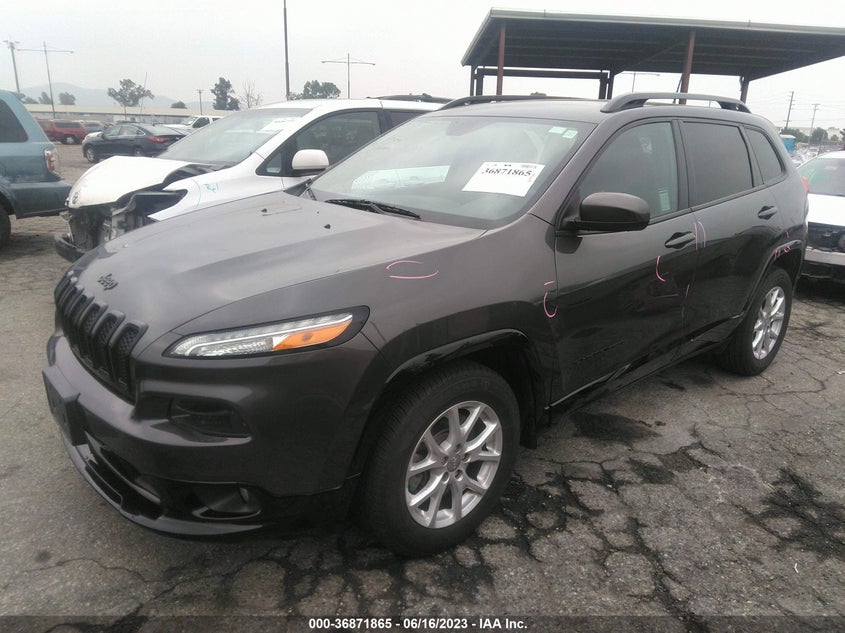 VIN 1C4PJLCB0JD588034 2018 JEEP CHEROKEE LATITUDE