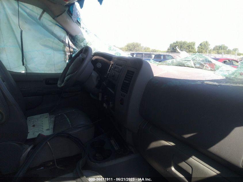 2015 NISSAN NV 2500 1N6BP0LY6FN809018