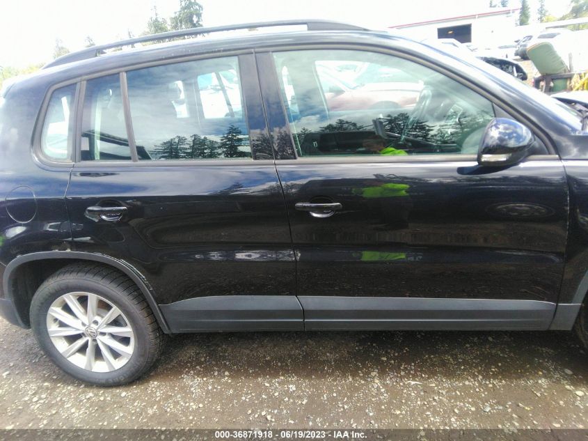 2017 VOLKSWAGEN TIGUAN - WVGAV7AX7HK045491