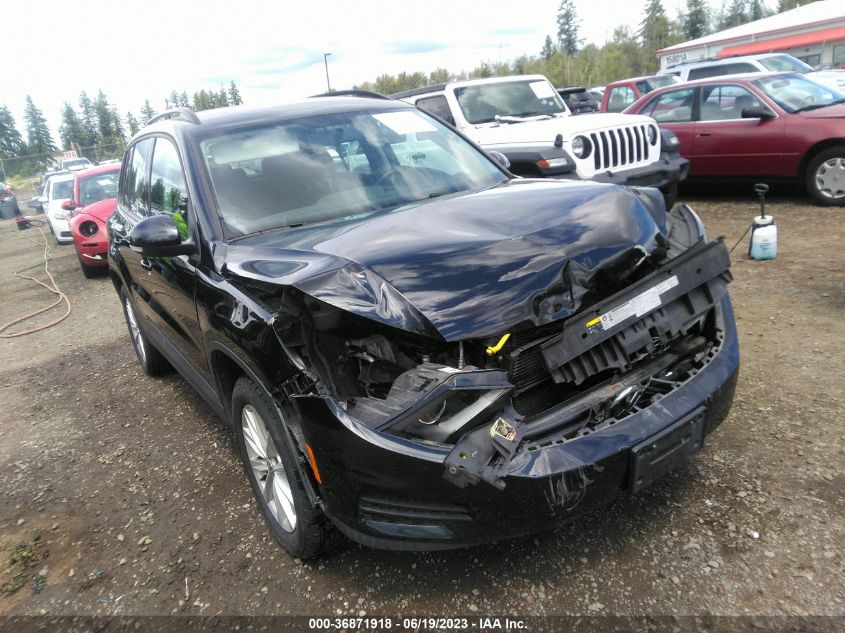 2017 VOLKSWAGEN TIGUAN - WVGAV7AX7HK045491