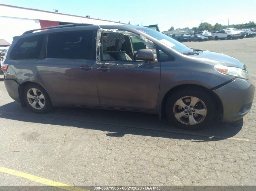 2017 TOYOTA SIENNA LE - 5TDKZ3DC4HS876793